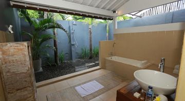 Premium I Villa Seminyak (Bali)